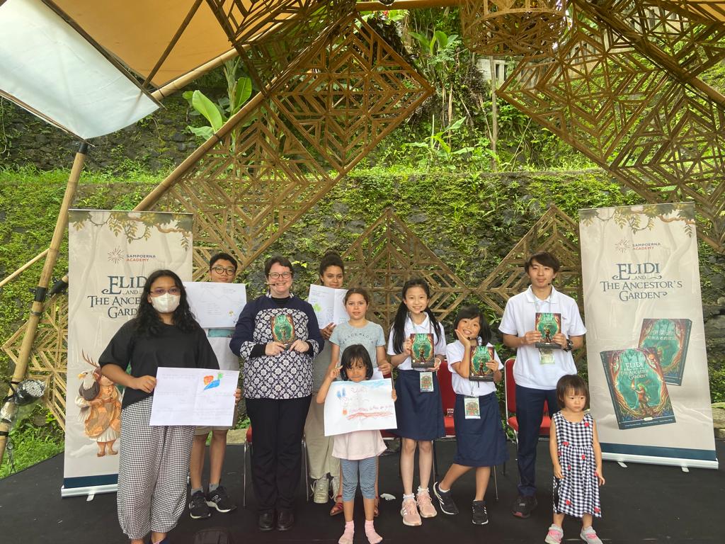 Read more about the article Hadir di Ubud Writers & Readers Festival 2022, Sampoerna Academy Inspirasi Pembentukan Kreativitas Pada Anak melalui Literasi